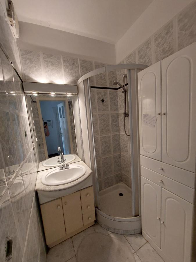 R24, Rose House 호텔 류블랴나 외부 사진