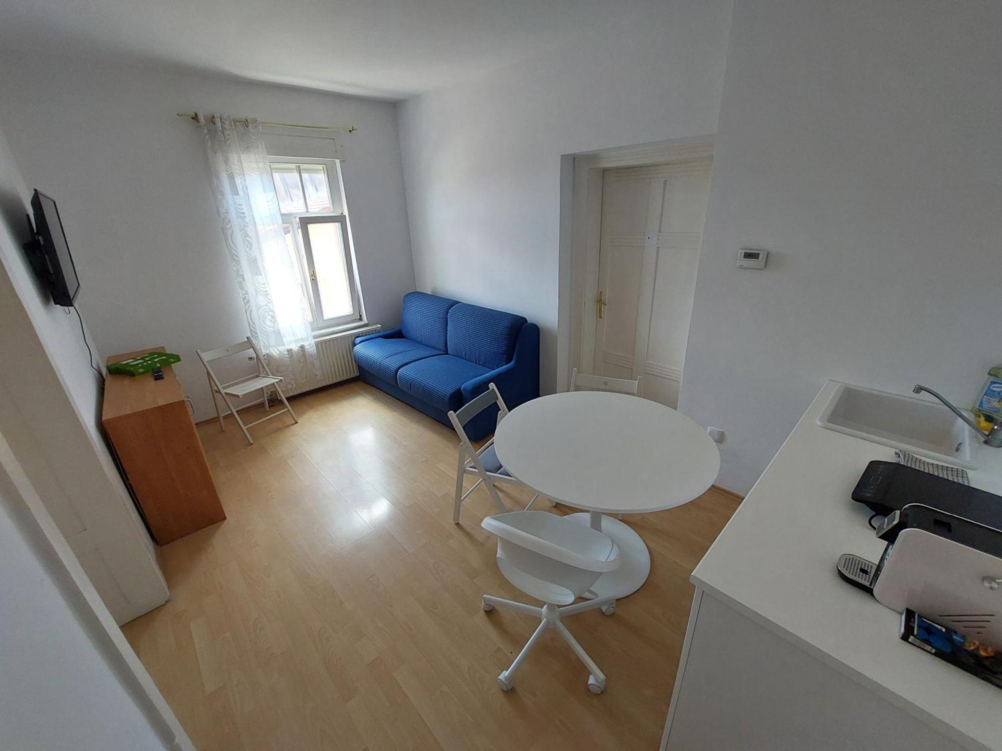 R24, Rose House 호텔 류블랴나 외부 사진
